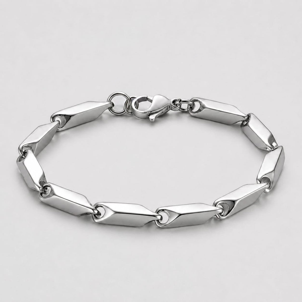 Tricon Bracelet 4mm