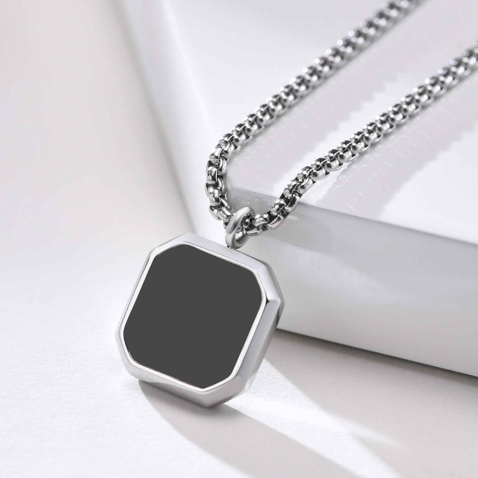 Square Onyx