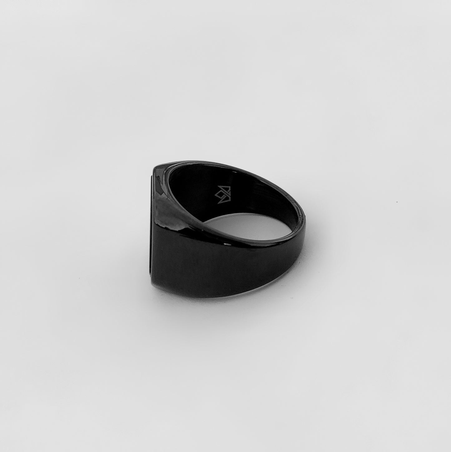 Square Agate Ring [Black] Tiara