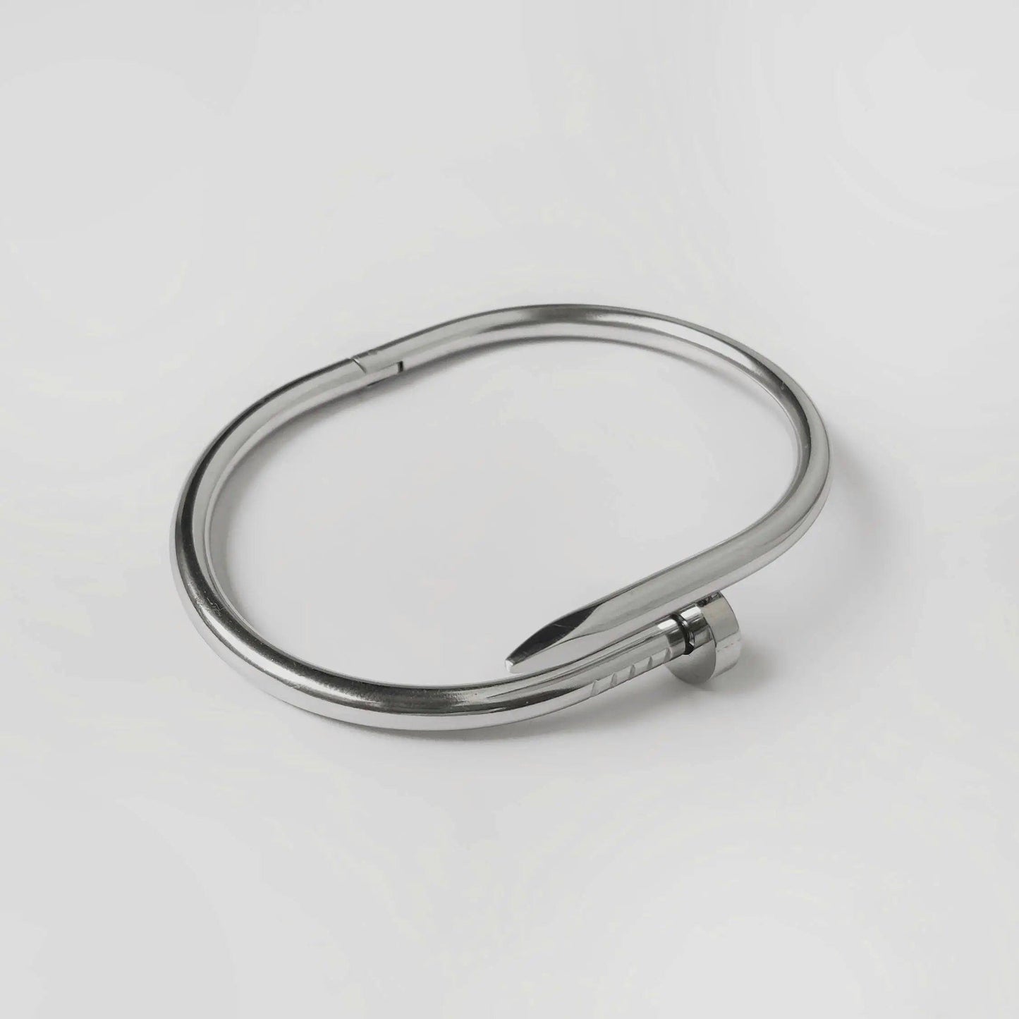 Nail Bracelet Silver Tiara Official
