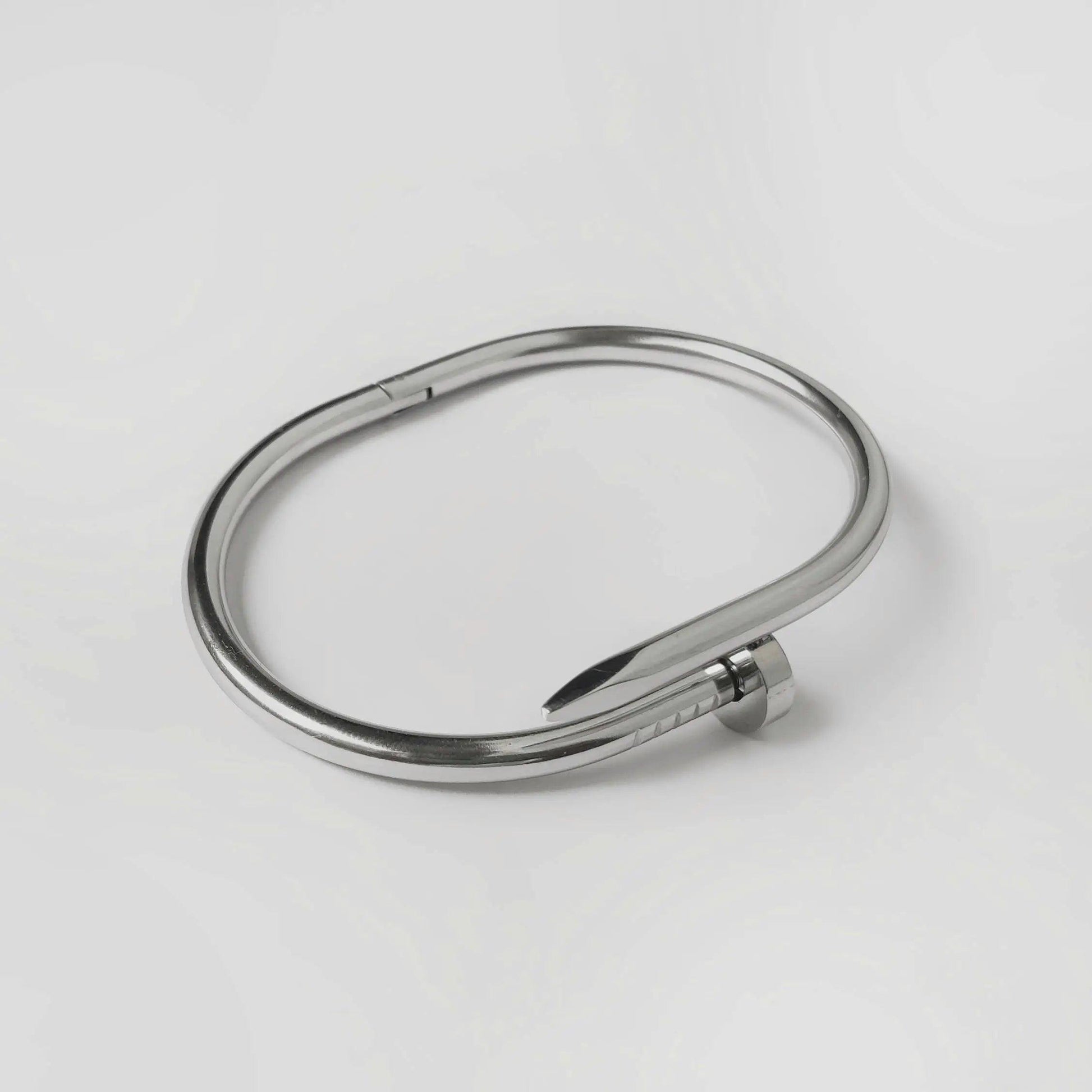 Nail Bracelet Silver Tiara Official